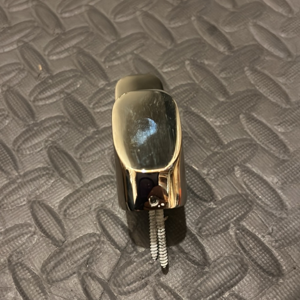 Silver/chrome colored hook - Picture 5 of 6